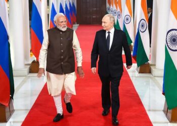 روسیې او هند افغانستان کې د داعش ډلې پر وړاندې مبارزه ستایلې