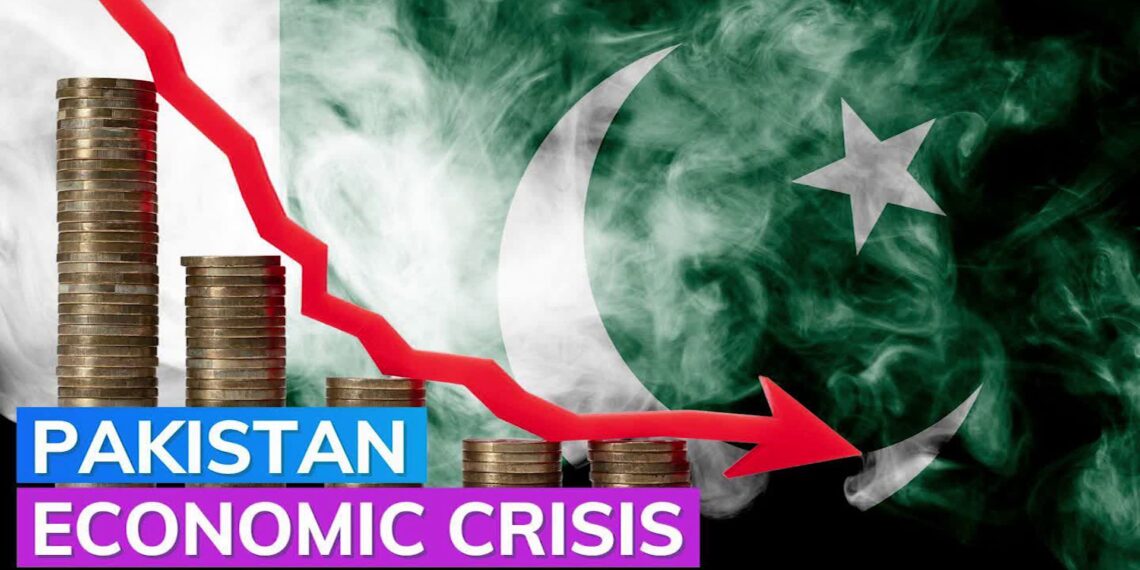 د پاکستان پورونه نور هم زیات شول، تېر یونیم کال کې یې ۴۳ میلیارد ډالره پور اخیستی