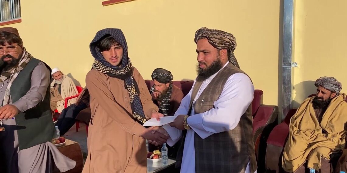 د پکتیا مرکزي زندان کې بندیانو د حرفوي زده کړو پنځه میاشتنۍ کورس بشپړ کړ