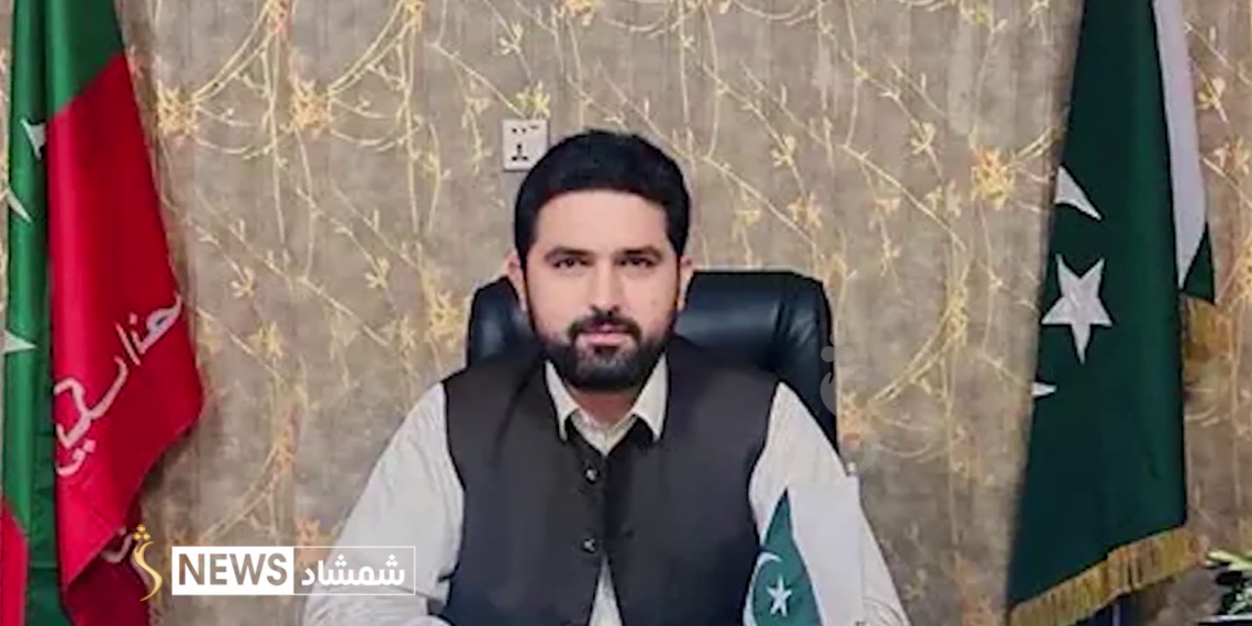 افریدی: پاکستان دې پر افغانستان د تورونو لګولو لپاره کره شواهد وړاندې کړي