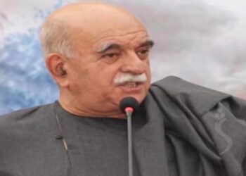 پاکستان کې اپوزيسيون له ګاونډيو سره پر تقابل ولاړو تګلارو له امله د اوسني حکومت د منحلولو غوښتنه کړې