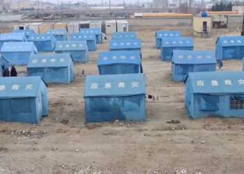 بلخ کې ۳۰۰ راستنو شویو کډوالو کورنیو ته ځمکې وېشل شوې دي