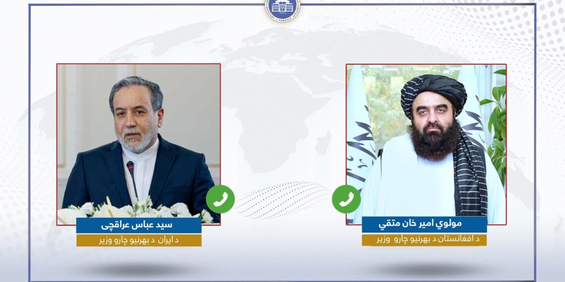 متقي له عراقچي سره خبرو کې د سیمې ثبات او امنیت د ټولو په ګټه بللي