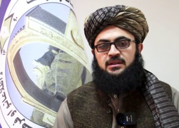 اطلاعاتو او فرهنګ وزارت د خبریالانو ملاتړ درېیو بنسټونو جوازونه تمدید او پاتې لغو کړل