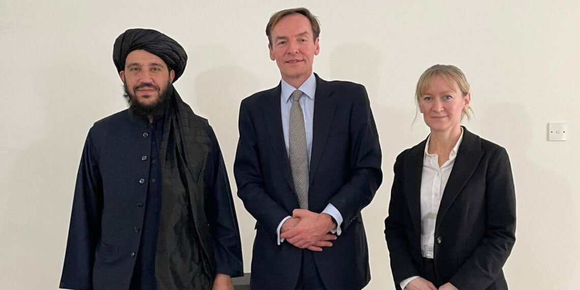 د لېنډسي او احمد شکیب لیدنه کې پر امنیتي مسایلو او د ښځو پر حقونو خبرې شوې