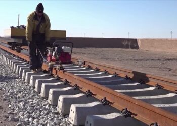 افغان – ایراني چارواکو د ټرانسپورټي همکاریو پر ډېرولو ټینګار کړی