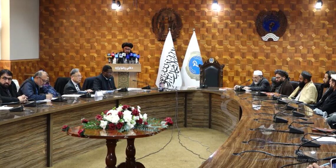 عامې روغتيا وزارت: هېواد کې نږدې ۵ ميليونه ماشومان او مېرمنې په خوارځواکۍ اخته دي