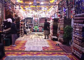 بلخ کې د نړۍ لومړي درجه فرش تولیدات او صادرات زیات شوي