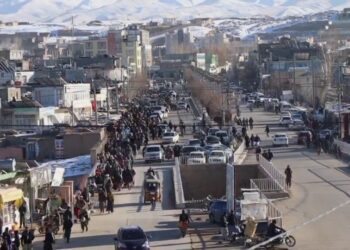 د غور خلک د لومړنیو خوراکي توکو له بیو لوړېدو شکایت کوي