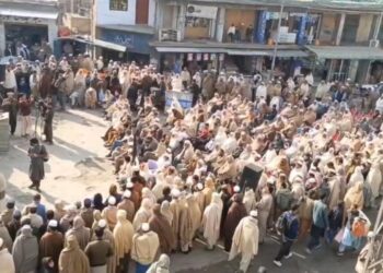 لنډي کوتل کې لاریونونه: د افغانستان او پاکستان ترمنځ لارې د خلاصې شي