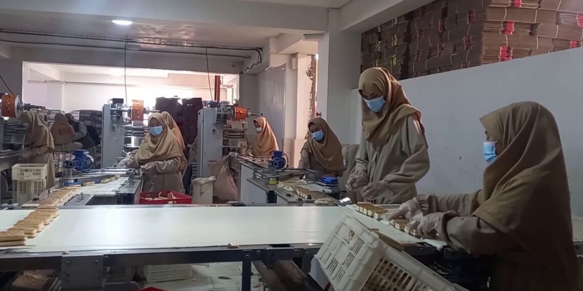 چارواکي: تېر میلادي کال هرات کې یونیم میلیارد ډالره پانګونه شوې