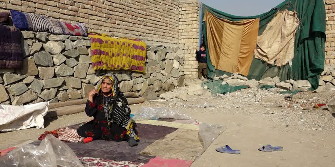 کابل ښار ته راستانه شوي کډوال له سخت ژوند شکایت کوي