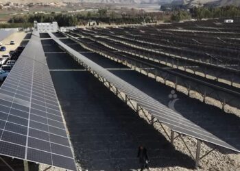 د نغلو د ۲۲ اعشاره ۷۵ میګاواټه لمریزې برېښنا د تولید پروژه ګټې اخیستنې ته وسپارل شوه