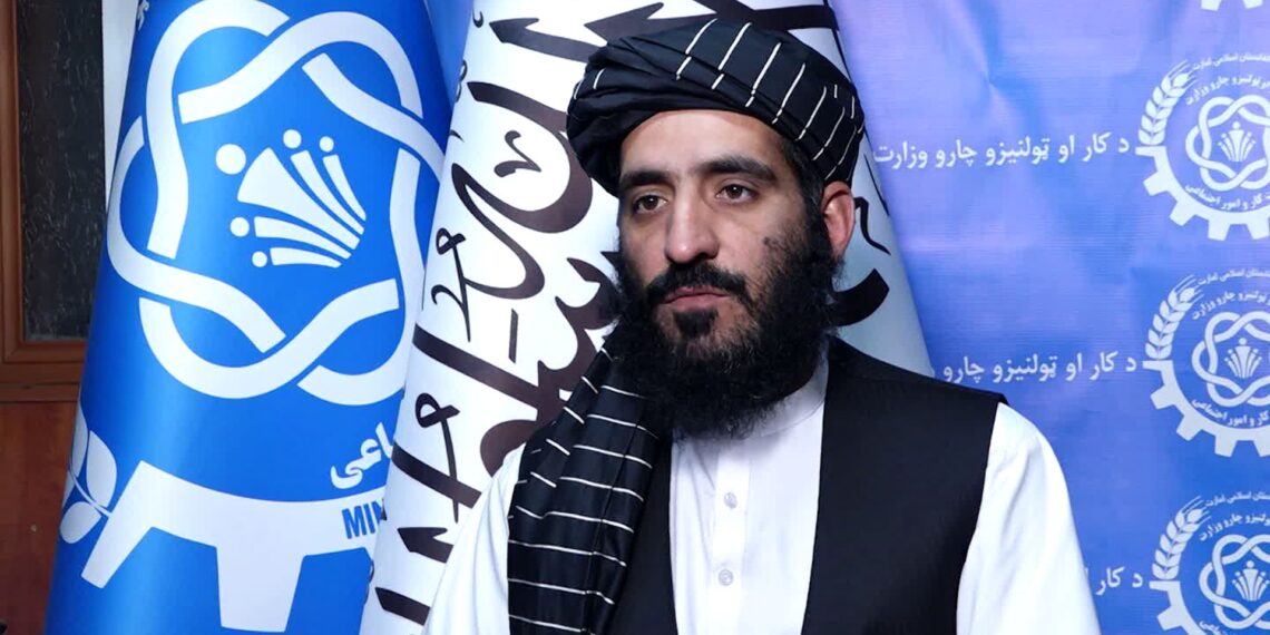 کار او ټولنیزو چارو وزارت: روسیې ته د افغان کارګرانو استولو هڅې پیل شوې دي