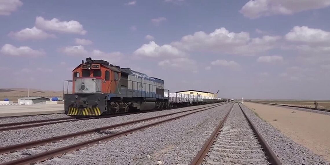 ایراني چارواکي: ایران د روزنک او رباط پریان اورګاډي تم ځایونه پراخوي