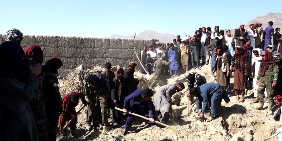 د ننګرهاراوسېدونکي له حکومت غوښتنه کوي چې له پاکستان د کړي بريد غچ واخلي