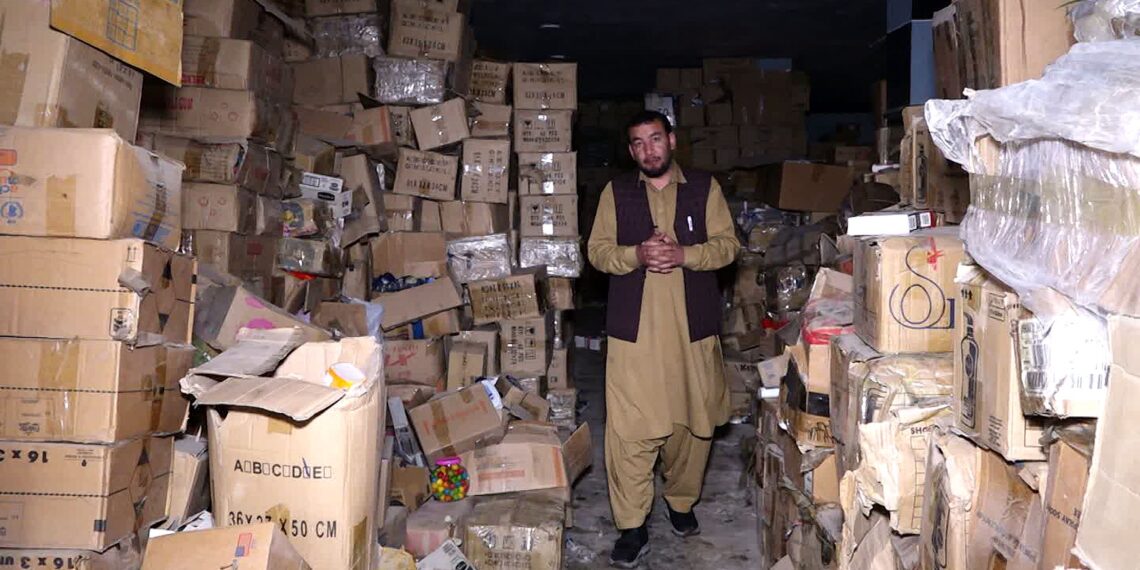 کابل کې لسګونه ټنه تاريخ تېر خوراکي او غیر خوراکي توکي نیول شوي