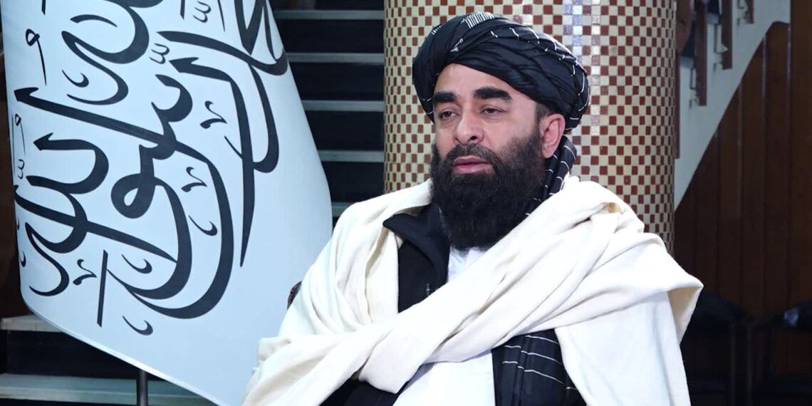 مجاهد: د نړۍ له خوا د غوښتنو تحمیل او سیاسي فشار، د افغانستان په کورنیو چارو کې لاسوهنه ګڼو