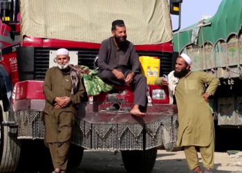 پاکستاني رسنۍ: افغانستان سره لارې بندولو، پاکستان اقتصادي ناورین ته نږدې کړی