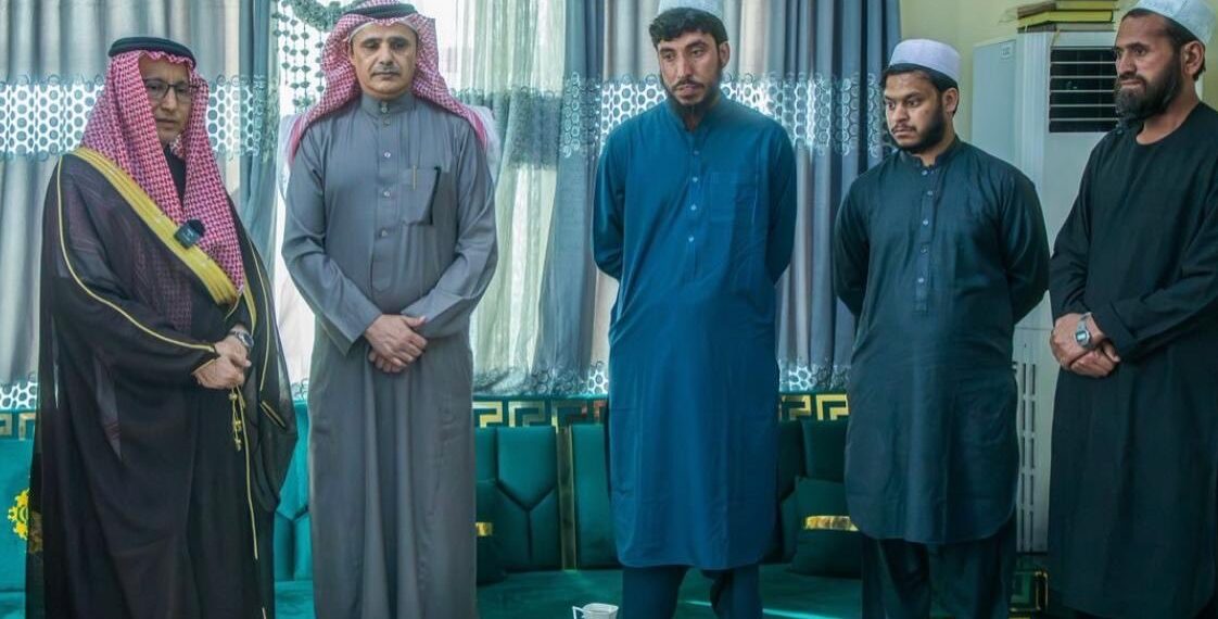 په جګړه کې نیول شوي پاکستاني پوځیان د عربستان په منځګړیتوب خوشي شول