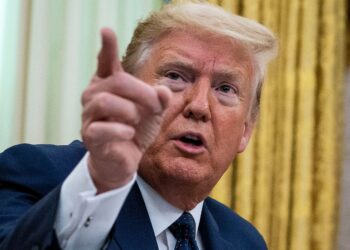 ټرمپ: له ایران سره جوړجاړي ته چمتو نه یو