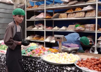 هټۍوال: د خلکو اقتصادي کمزورتیا له امله د توکو پلور کم شوی