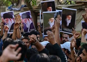 د ایران ستر مذهبي مشر د ترور په اړه نړیوال غبرګونونه؛ ستاینې او غندنې