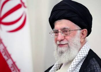 د ایران مذهبي مشر سیدعلي خامنه يي د امریکا او اسراییلو په بریدونو کې ژوند بایلود