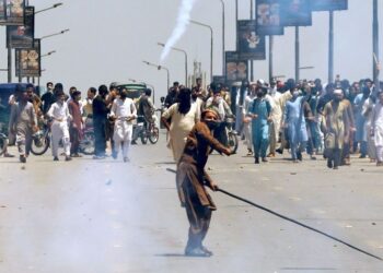 شنونکي، پاکستان د امنیتي او اقتصادي کړکېچونو زیاتېدو له نازک حالت سره مخ کړی