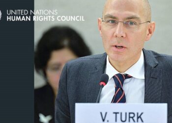 د بشري حقونو عالي شورا د افغان ښځو پر کار او زده‌کړو د محدودیتونو دوام زیان اړوونکی بللی