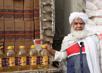 حکومت: بشري مرستو ته د افغانانو اړتیا تر بل هر وخت زیاته شوې