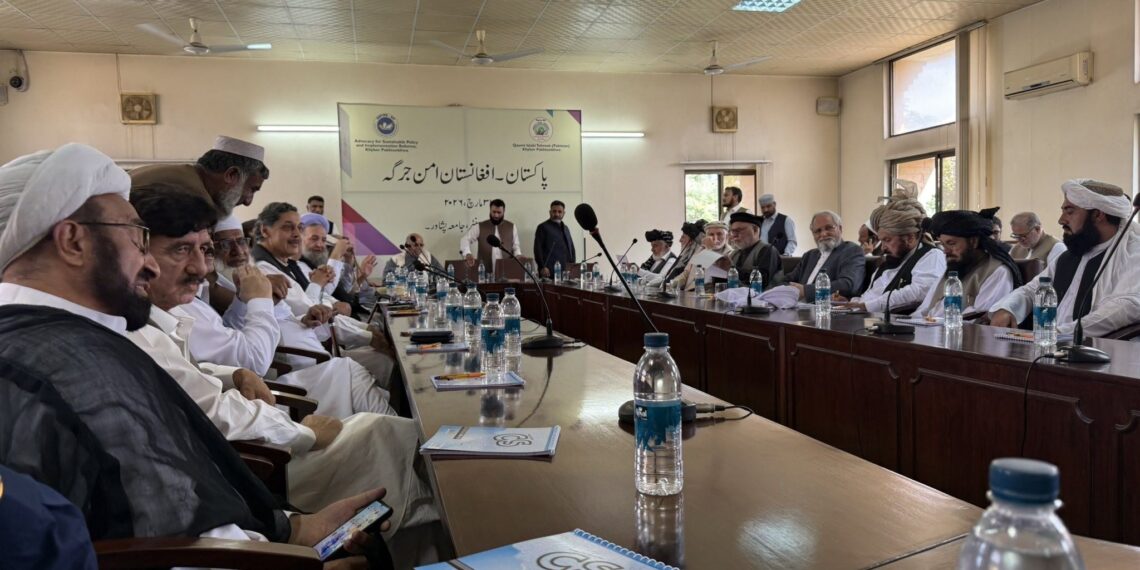 پېښور جرګې د افغانستان او پاکستان ترمنځ د بېړني اوربند او خبرو  پیلولو غوښتنه وکړه