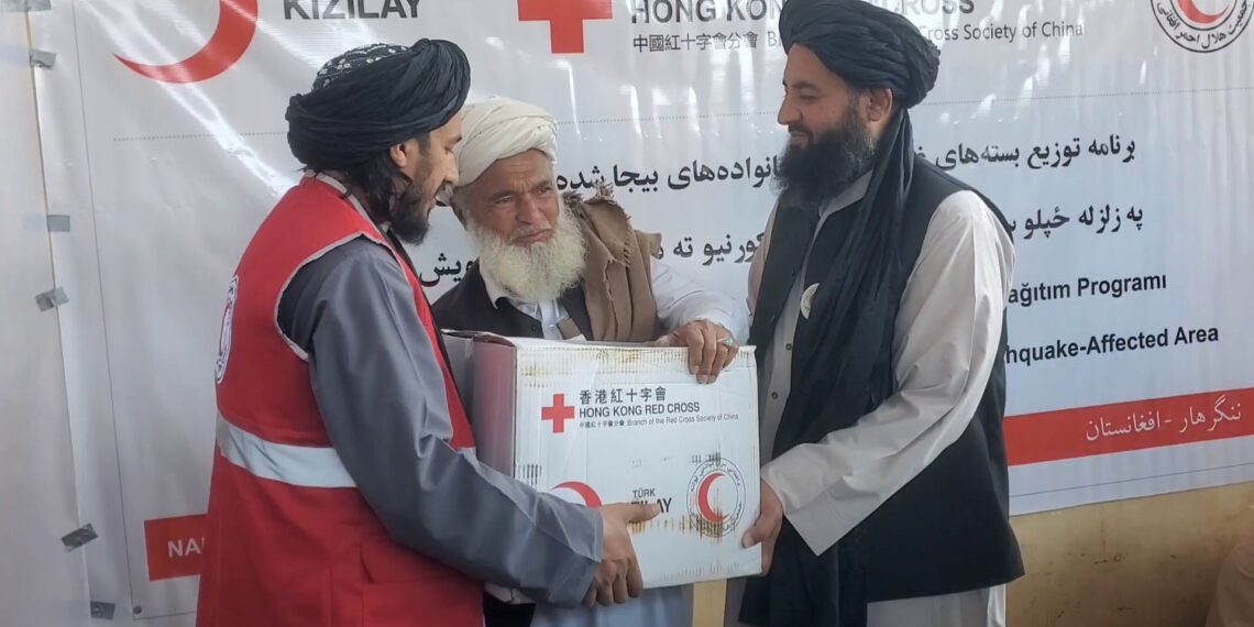 ننګرهار کې له کډوالۍ تازه راستنو شویو کورنیو سره مرسته وشوه