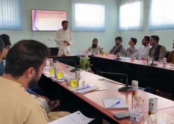 کندهار کې د خصوصي سکټور ۲۵ پانګوالو ته د بازار موندنې ورکشاپ جوړ شو