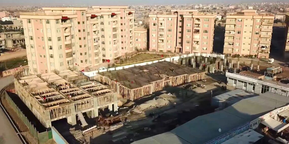 بلخ کې د سلګونه میلیون ډالرو په ارزښت د استوګنیزو او سوداګریزو ودانیو چارې روانې دي