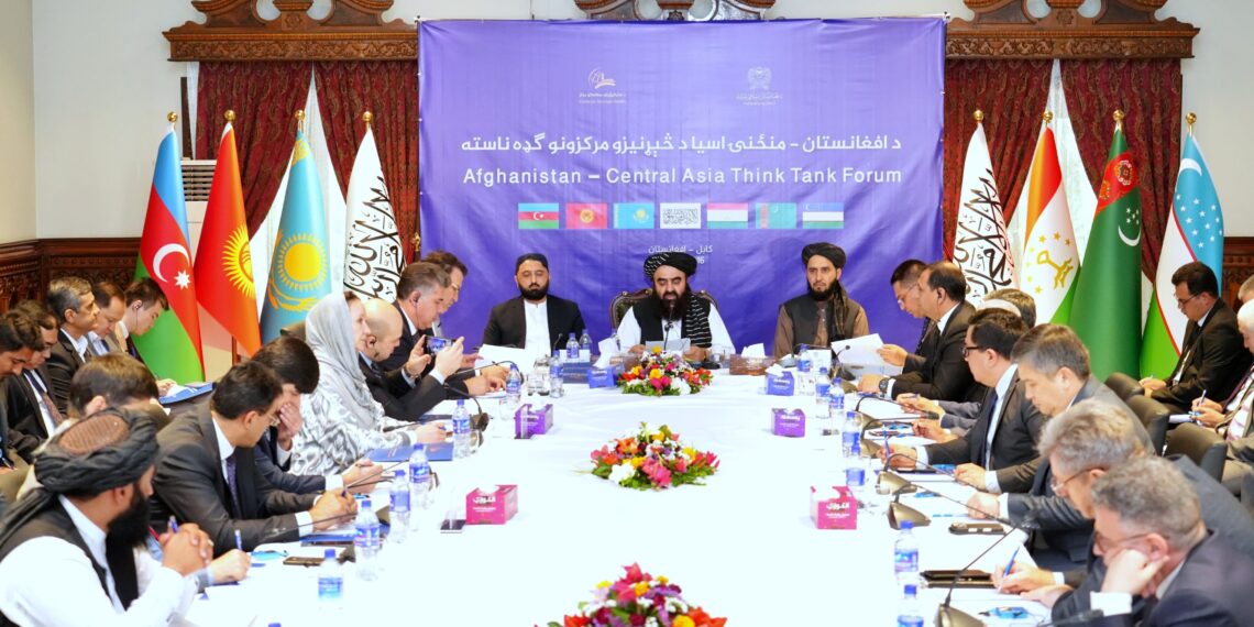متقي: افغانستان له لارې د مرکزي او سوېلي اسیا نښلولو لپاره باید له ګډو پروژو ملاتړ وشي
