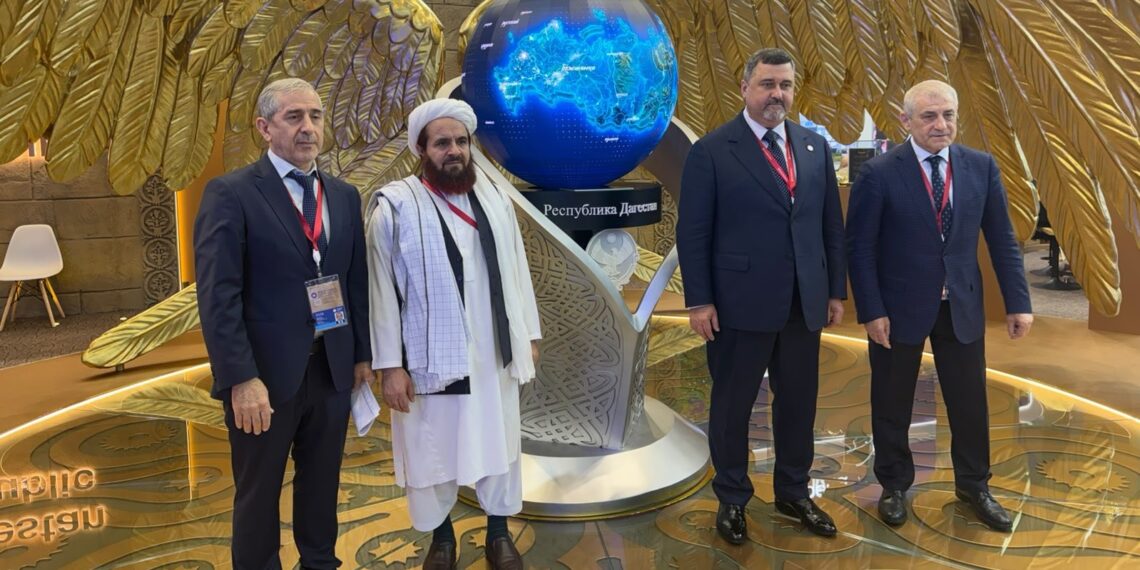 مسکو کې د اسلامي امارت سفیر د سن‌پیټرزبورګ نړیوال اقتصادي فورم کې ګډون کړی