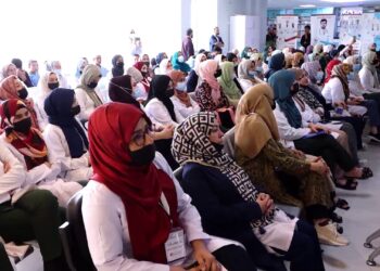 افغانستان کې د ښځو پر کار بندیز، د مرستندویه بنسټونو فعالیتونه له ننګونو سره مخ کړي