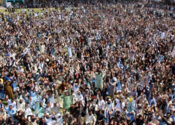 کشمیر کې د پاکستاني ریاست ضد لاریونونو پرمهال لسګونه کسان وژل شوي