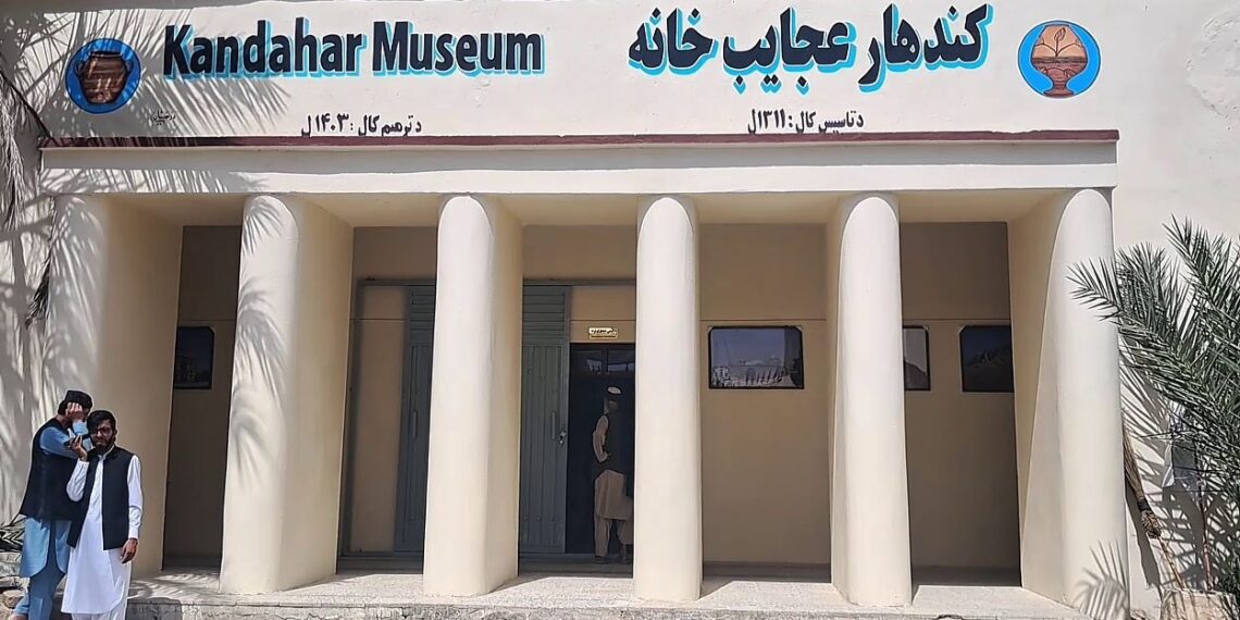 د کندهار ملي موزیم په یوه تاریخي ودانۍ کې په نوې بڼه پرانستل شو