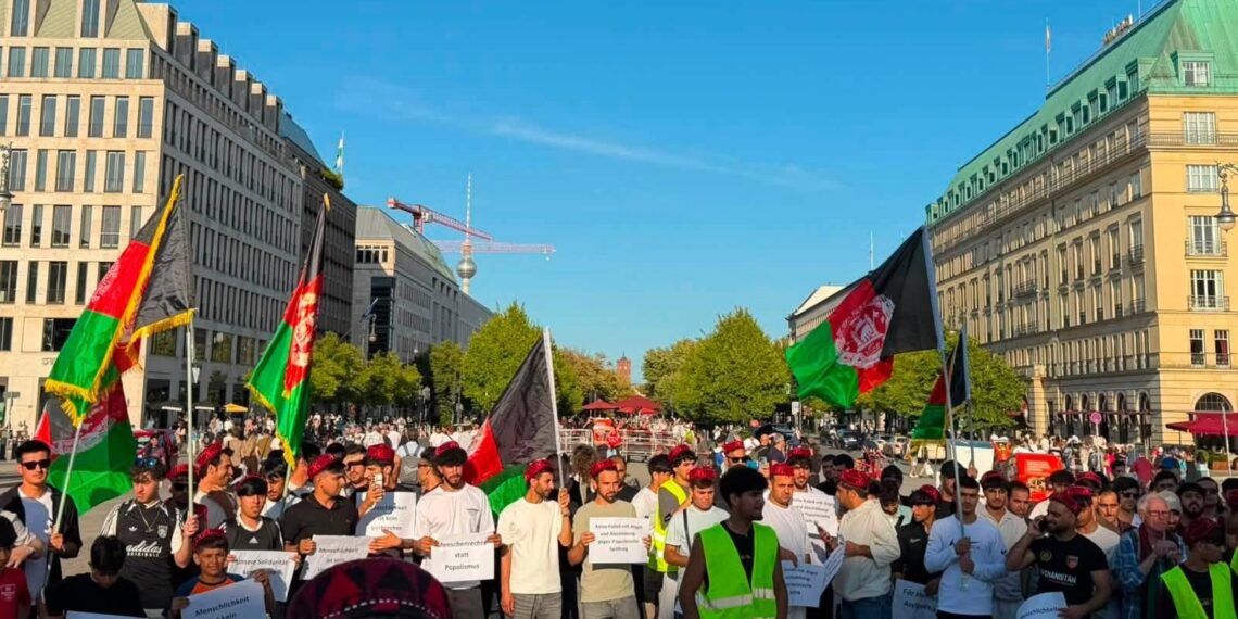 له جرمني څخه  د افغان کډوالو ایستلو په  ضد لاریون  وشو