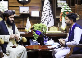 تخار والي هلته د امنیتي ګواښوونو ادعا رد او د بشپړ امنیت ډاډ ورکړ