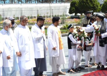 هرات کې  د درملو یوې تولیدي کارخونې فعالیت پیل کړ