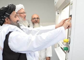 هرات کې د خواړو او درملو د کیفیت ارزولو لابراتوار ګټه اخستنې ته وسپارل شو
