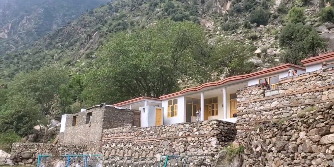 دفاع وزارت د کونړ په نورګل کې زلزله ځپلو ته نوي کورونه جوړ کړي