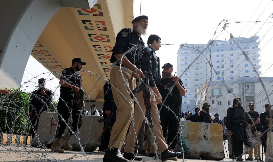 د پاکستان مرکزي حکومت خیبرپښتونخوا کې بېړنۍ حالت  اعلان کړ